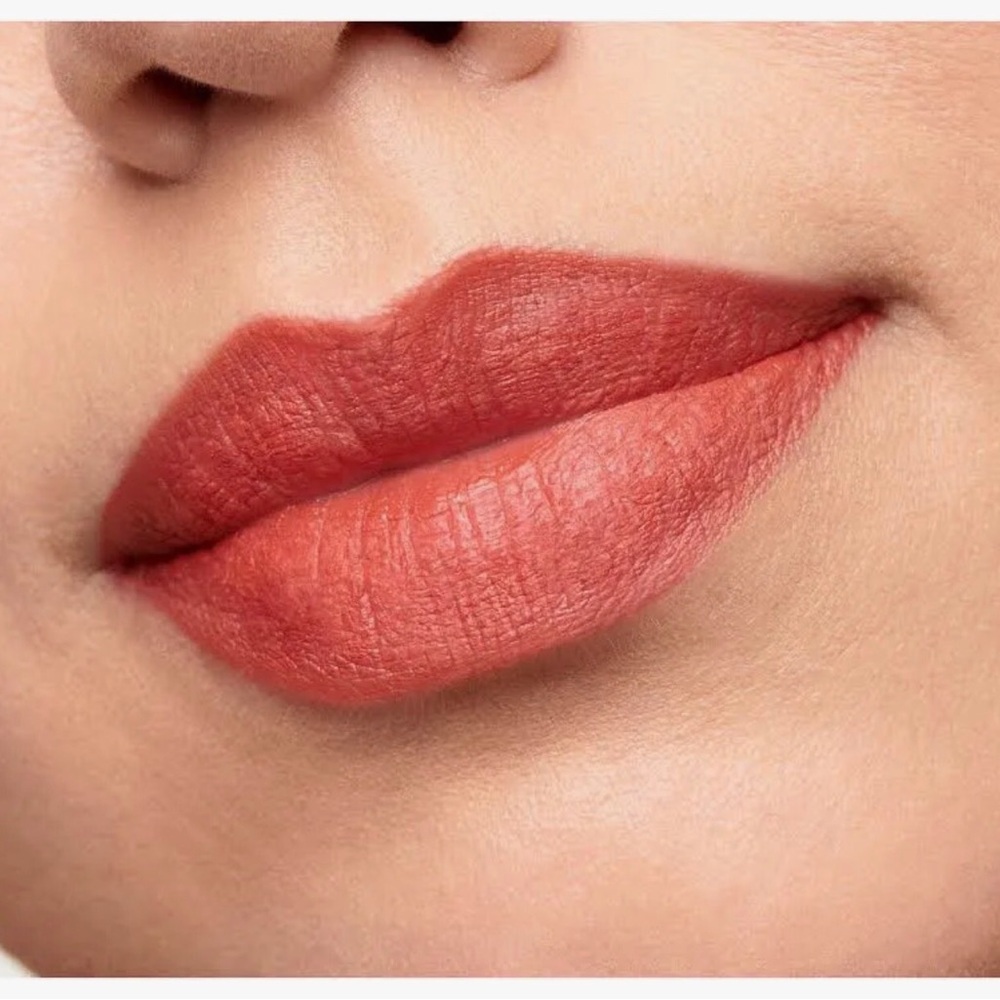 Revlon ColorStay Matte Lite Crayon Lipstick - Picture 5 of 12